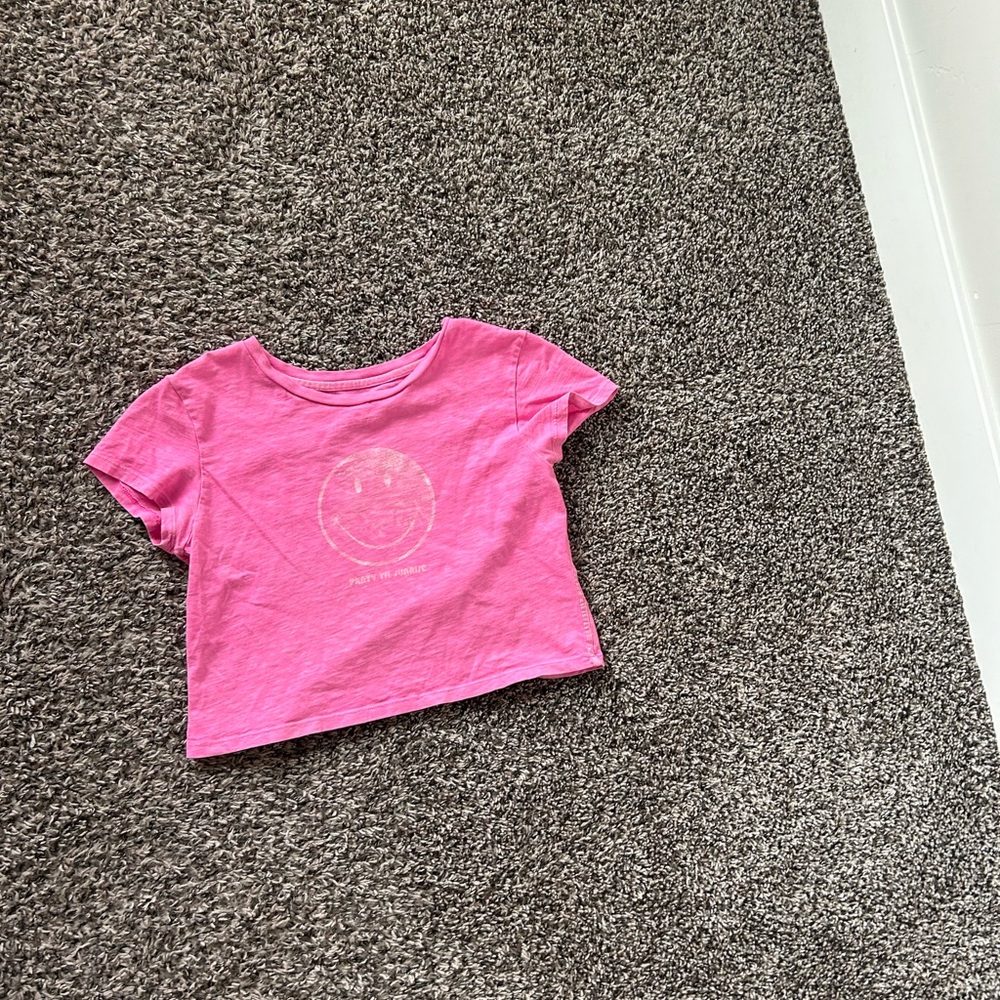 Arie women’s crop tee